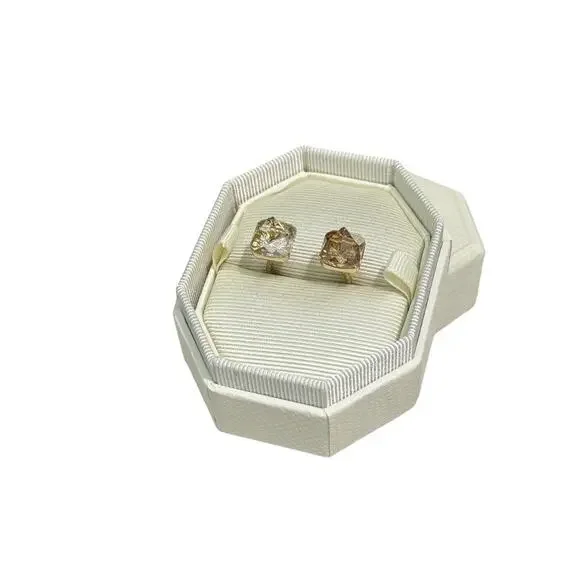 Swarovski Ortyx open ring Pyramid cut, Yellow, Gold-tone plated Size 55/7 new - Picture 5 of 5